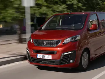 PEUGEOT-TRAVELLER.png PEUGEOT-TRAVELLER.png
