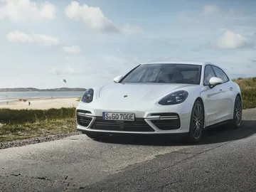 Porsche-Panamera-Turbo-S-E-Hybrid-Sport-Turismo-2017-5.jpg Porsche-Panamera-Turbo-S-E-Hybrid-Sport-Turismo-2017-5.jpg