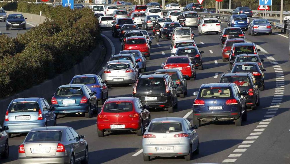 Europa-ir%C3%A1-prohibiendo-gradualmente-los-coches-contaminantes-en-ciudad.jpg