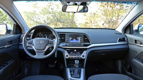hyundai-elantra-prueba-david-clavero-2016-008