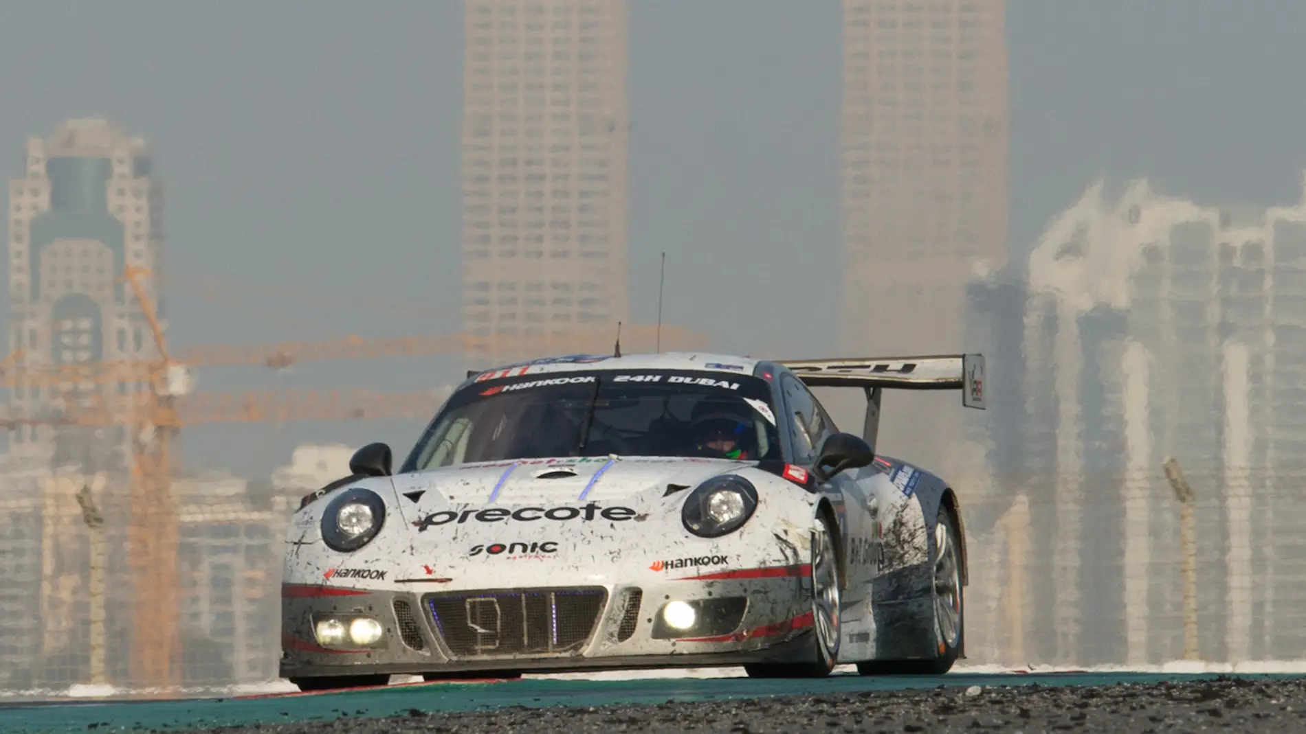CC-Porsche-24h-Dubai-2017.jpg