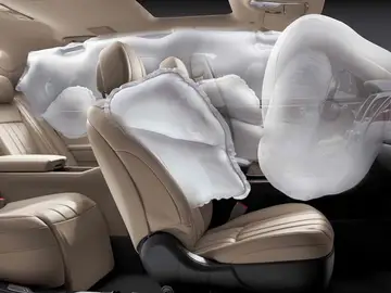 Airbag_deployed.jpg Airbag_deployed.jpg