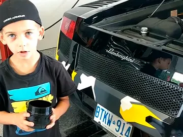 lamborghini.jpg lamborghini.jpg