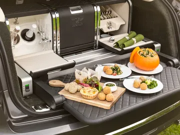 bentley-picnic-2016-01.jpg bentley-picnic-2016-01.jpg