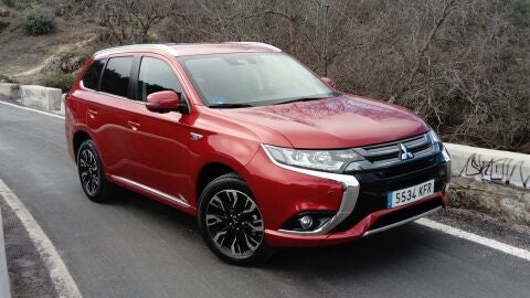 outlander_phev_rojo_puente5