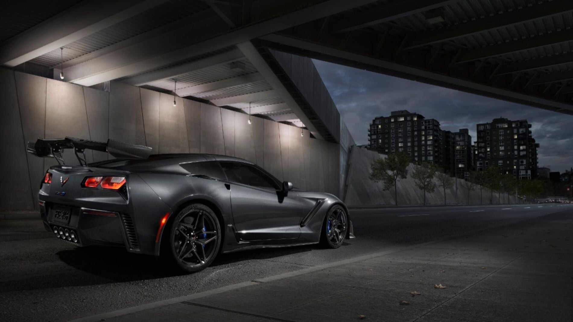 2019-Chevrolet-Corvette-ZR1-004-1.jpg