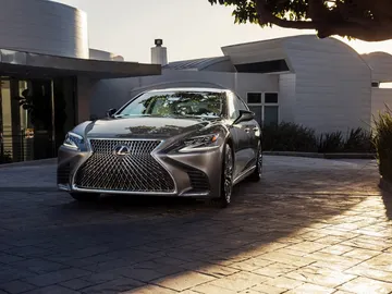 lexus-ls4.jpg lexus-ls4.jpg
