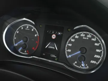800_2017-yaris-det-01.jpg 800_2017-yaris-det-01.jpg