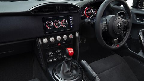 toyota-gr-hv-sports-1017-003