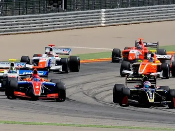 FormulaV835Grupo2016.jpg FormulaV835Grupo2016.jpg