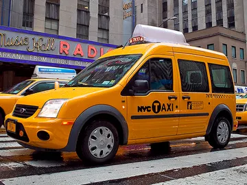 taxi1-e1502965701298.jpg taxi1-e1502965701298.jpg