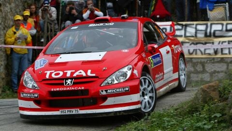2004_Peugeot_307_WRC_014_6474