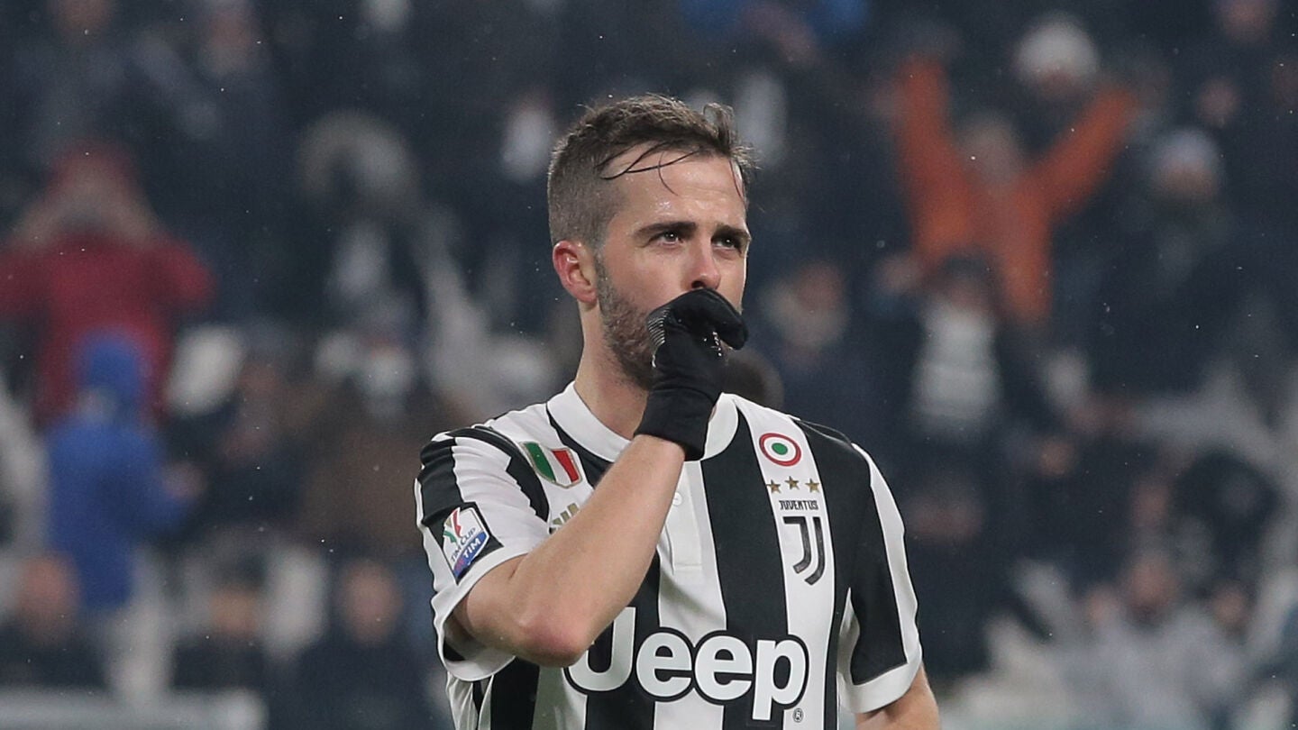 Pjanic celebra un gol con la Juventus