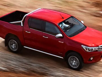 0hilux.jpg 0hilux.jpg