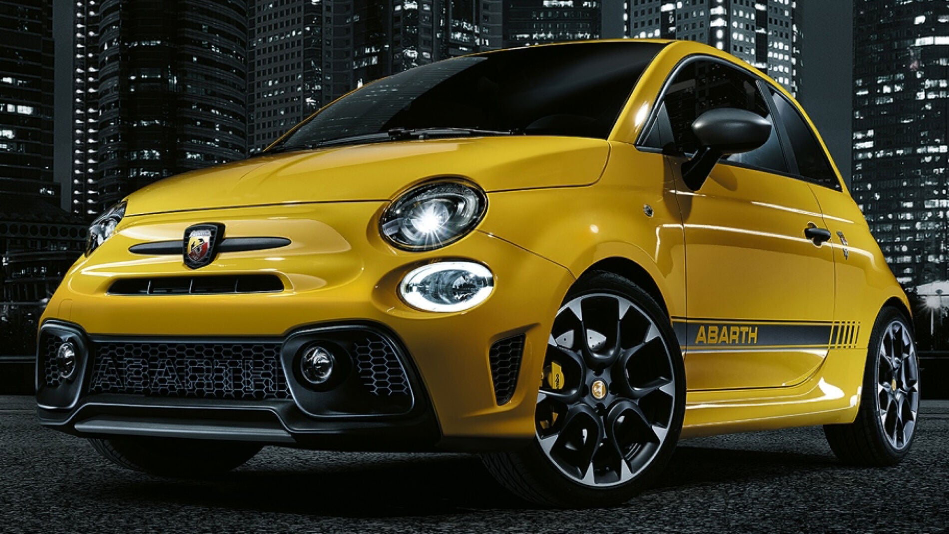 0abarth_595_competizione_6.jpg