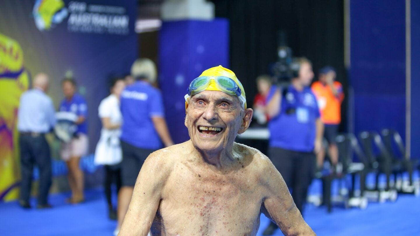 George Corones tras batir el r&eacute;cord en los 50 m libres