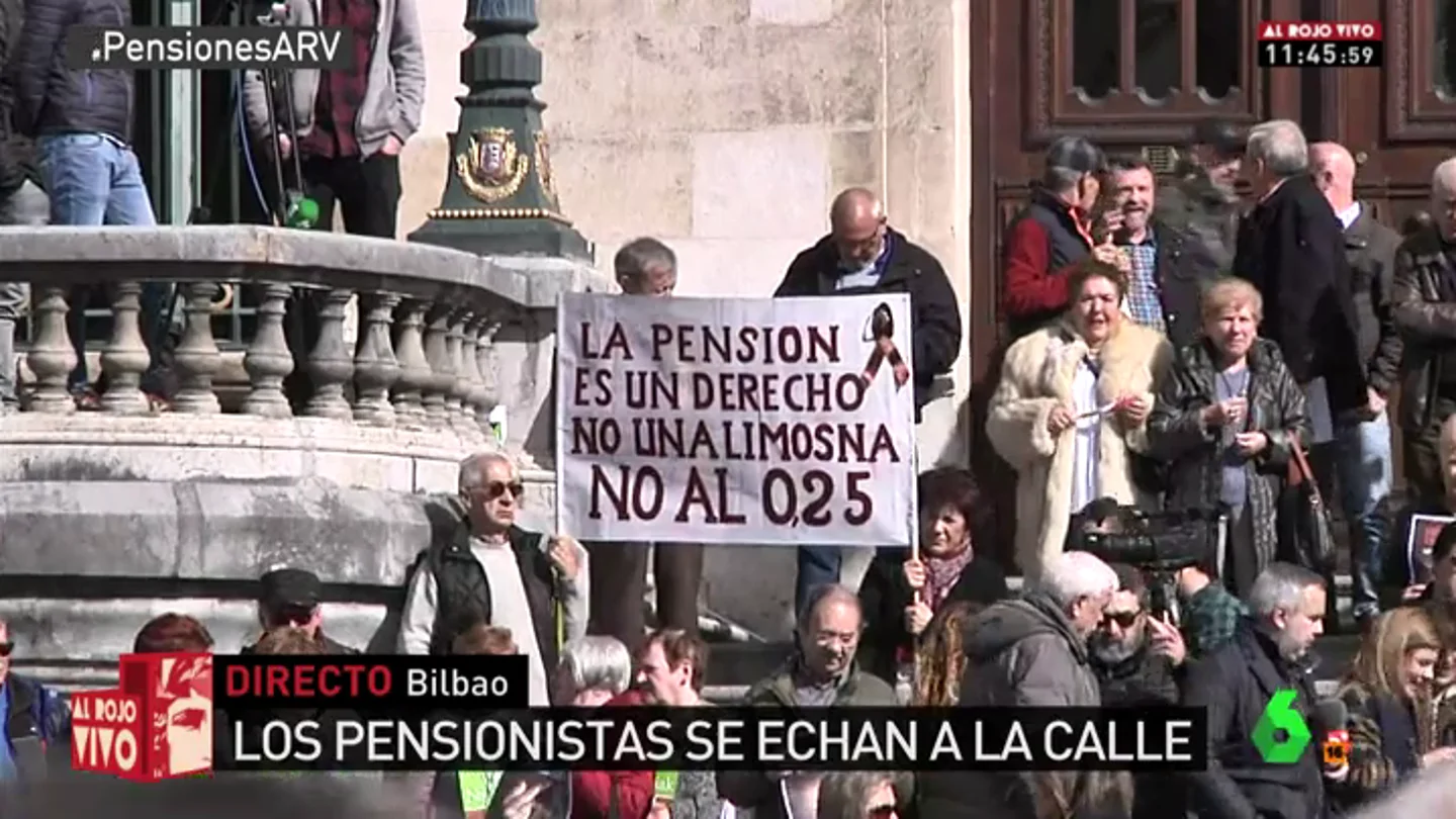 Los pensionistas vuelven a salir a las calles de Bilbao contra la subida del 0,25% Los pensionistas vuelven a salir a las calles de Bilbao contra la subida del 0,25%