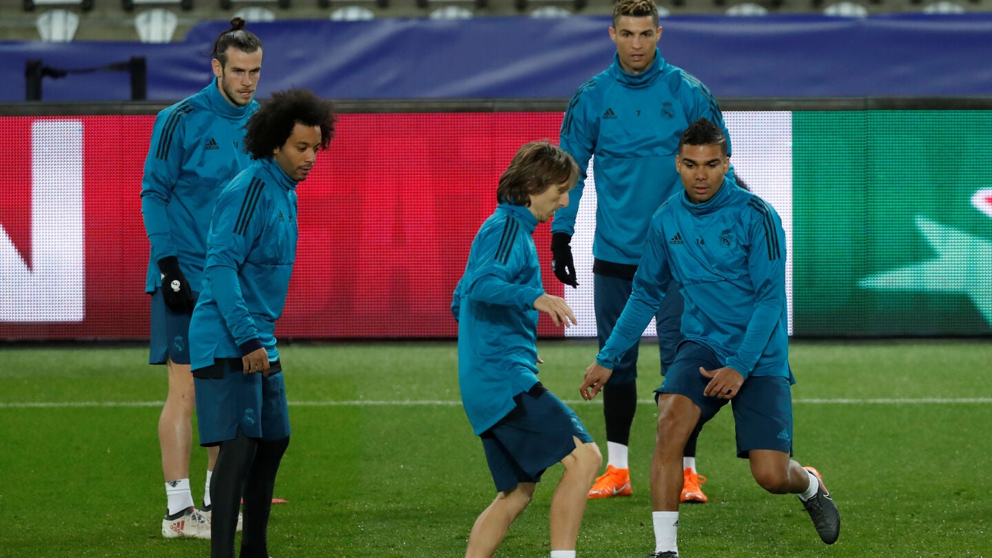 Modric entrena con el resto de sus compa&ntilde;eros en el Parque de los Pr&iacute;ncipes