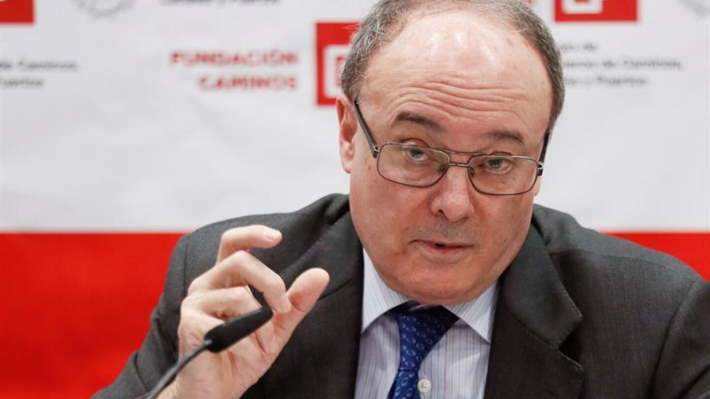 El gobernador del Banco de Espa&ntilde;a, Luis Mar&iacute;a Linde