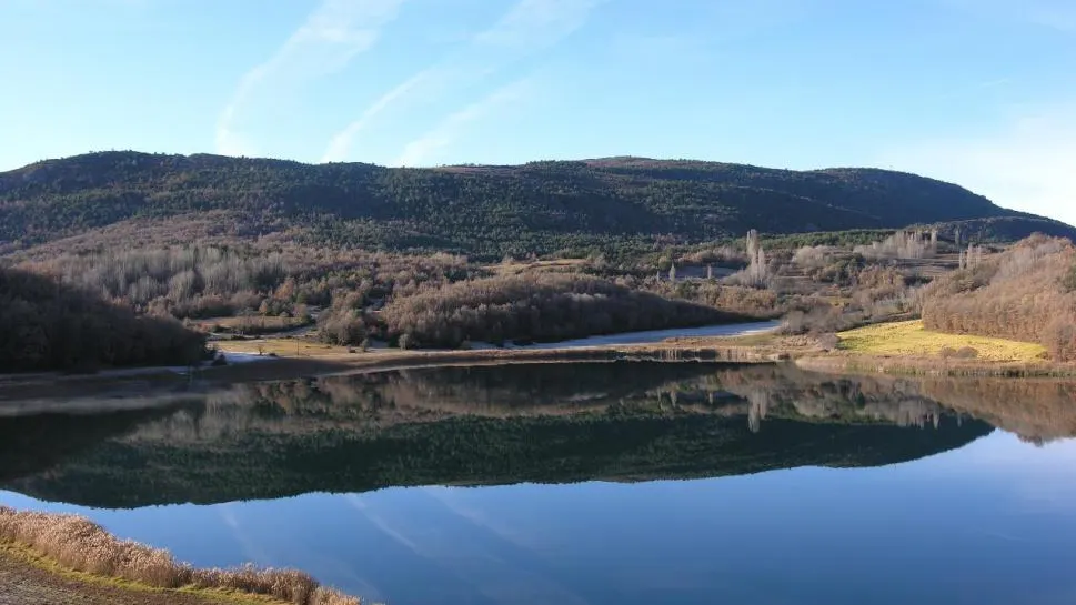 El lago de Montcortès (Lleida)