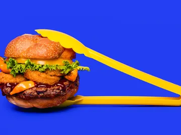 Las hamburguesas veganas de Impossible Foods huelen, saben y sangran como la carne animal recién hecha Las hamburguesas veganas de Impossible Foods huelen, saben y sangran como la carne animal recién hecha