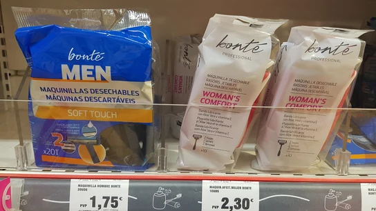 Diferencia de precios entre maquinillas de hombre y de mujer Diferencia de precios entre maquinillas de hombre y de mujer