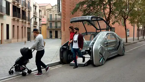 Renault EZ-GO Renault nos presenta su forma de ver el transporte urbano.