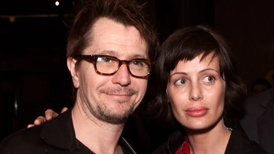 Gary Oldman y su exmujer, Donya Fiorentino Gary Oldman y su exmujer, Donya Fiorentino
