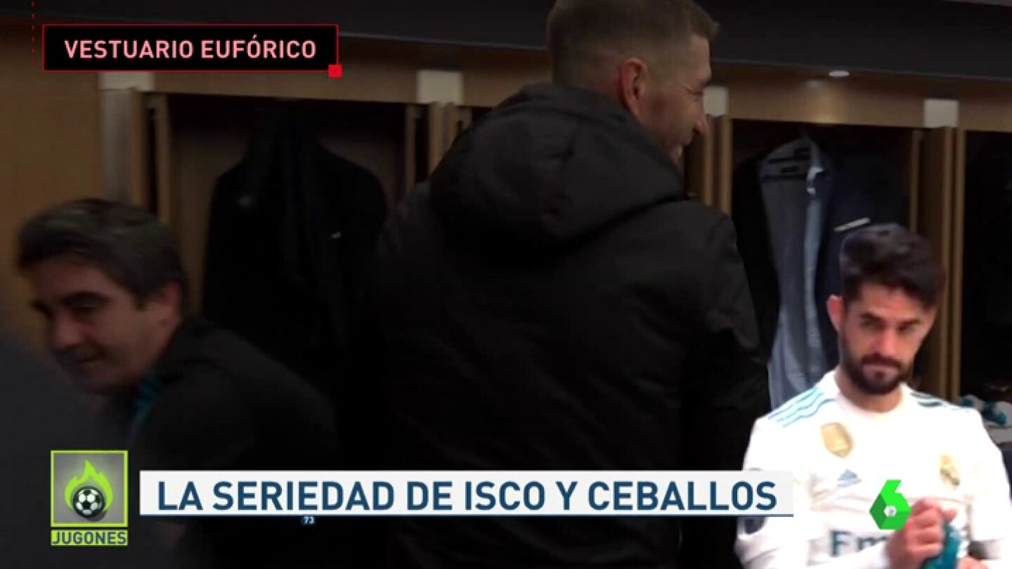 La seriedad de Isco y Ceballos con Zidane en la celebraci&oacute;n del Madrid en el vestuario