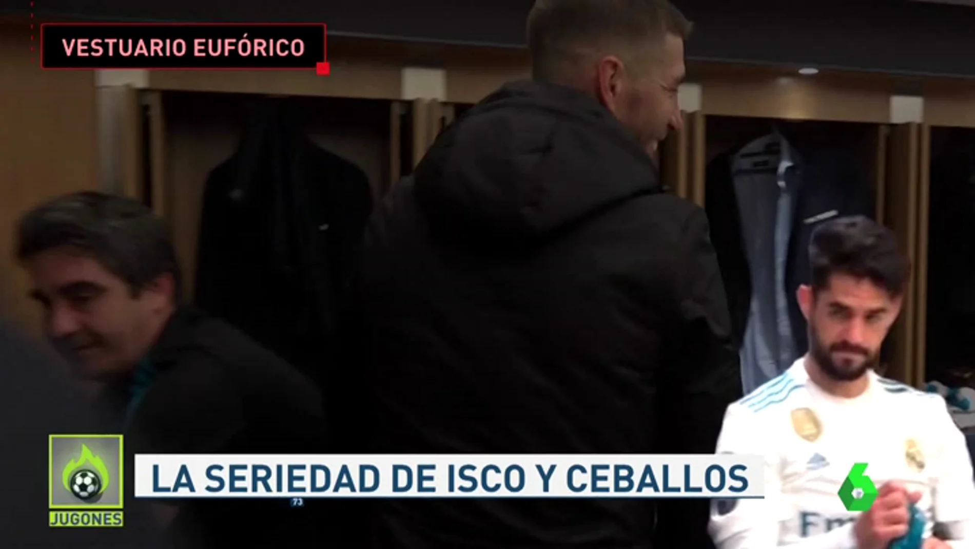 La seriedad de Isco y Ceballos con Zidane en la celebración del Madrid en el vestuario