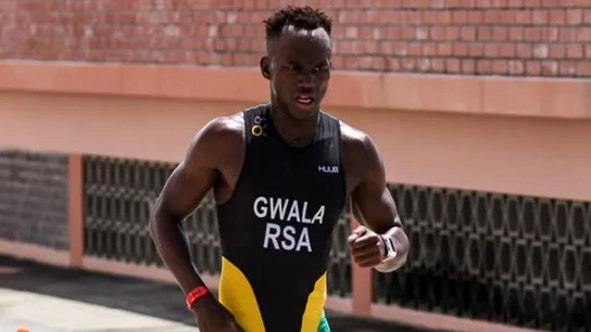 El triatleta Mhlengi Gwala El triatleta Mhlengi Gwala