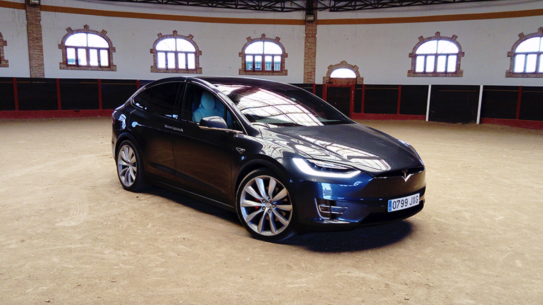 MODEL-X_3.jpg