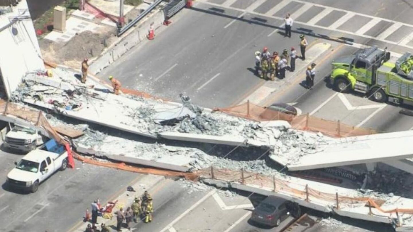 Puente derrumbado en Miami