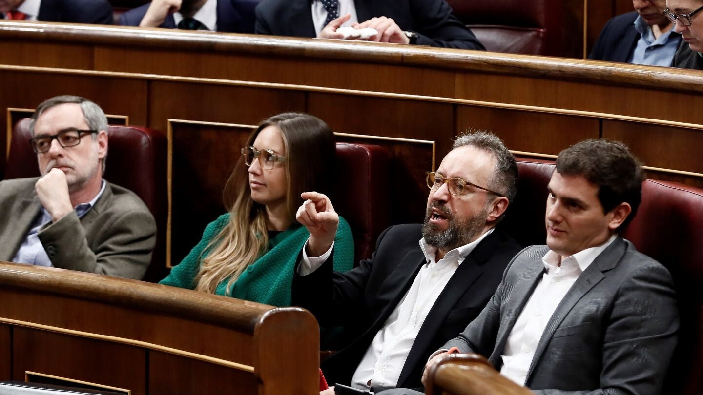 El diputado de Ciudadanos Juan Carlos Girauta, y el l&iacute;der de la formaci&oacute;n naranja Albert Rivera 
