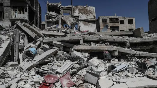 Escombros de unos edificios destruidos por las bombas en Duma, en el este de Guta Escombros de unos edificios destruidos por las bombas en Duma, en el este de Guta