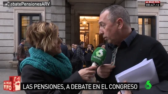 Joan Baldoví atiende a Al Rojo Vivo en el Congreso de los Diputados. Joan Baldoví atiende a Al Rojo Vivo en el Congreso de los Diputados.