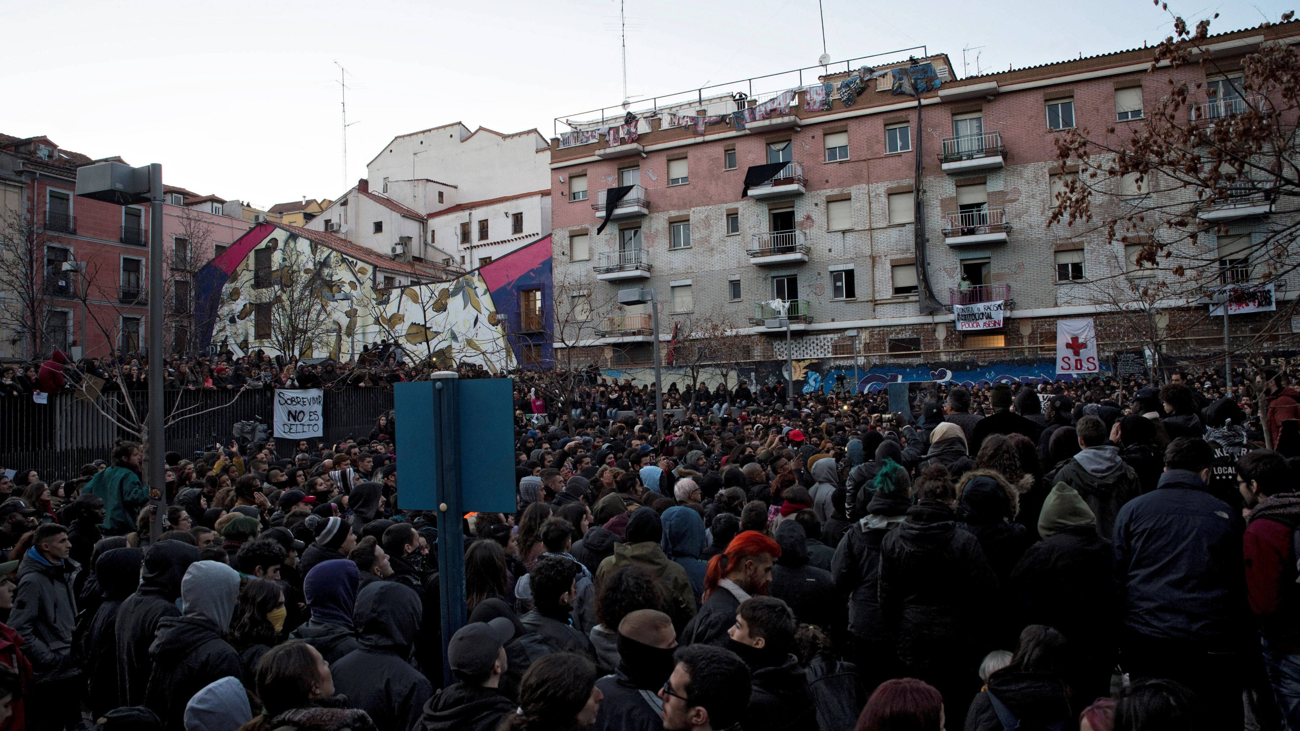 Concentración en la plaza de Nelson Mandela, en el barrio madrileño de Lavapiés