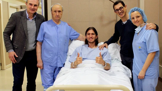 Filipe Luis, satisfecho tras ser intervenido por su fractura de peroné Filipe Luis, satisfecho tras ser intervenido por su fractura de peroné