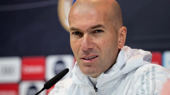 Zinedine Zidane, en rueda de prensa Zinedine Zidane, en rueda de prensa