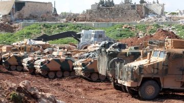 Soldados turcos toman control de un campo de entrenamiento de la milicia kurdosiria Unidades de Protección del Pueblo