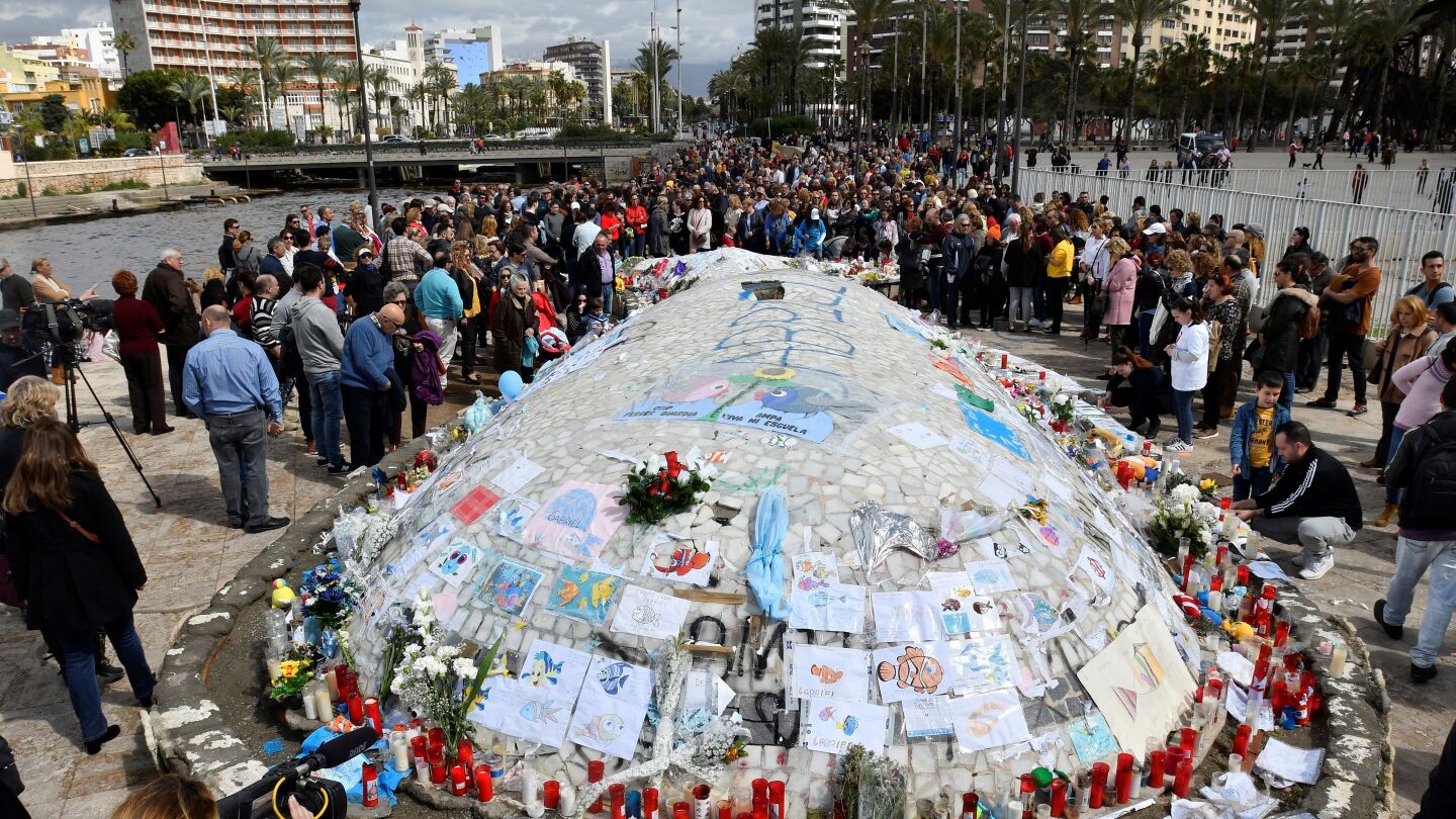 Concentraci&oacute;n en Almer&iacute;a, contra la derogaci&oacute;n de la prisi&oacute;n permanente revisable