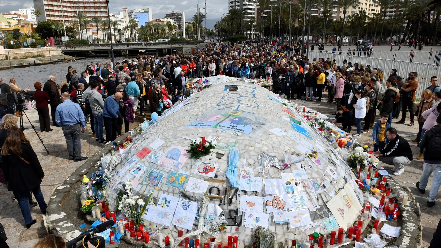 Concentración en Almería, contra la derogación de la prisión permanente revisable Concentración en Almería, contra la derogación de la prisión permanente revisable