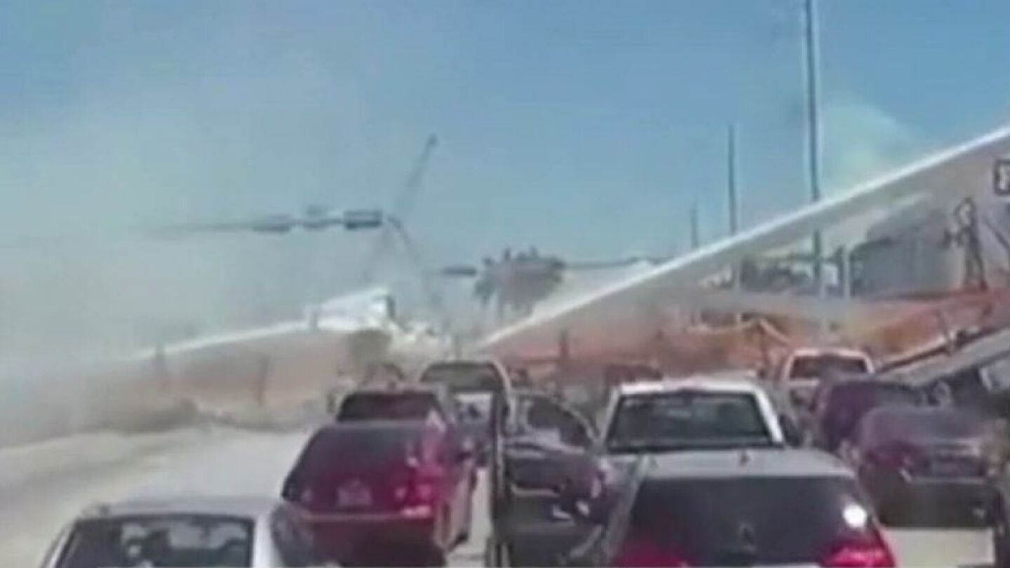 Derrumbe de un puente en Miami
