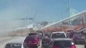 Derrumbe de un puente en Miami