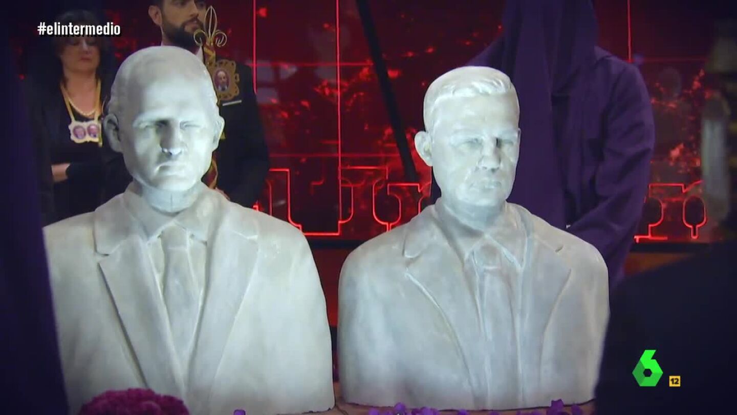 Francisco Camps, Nuestro Padre del Santo Traje, y Ricardo Costa, Nuestro Se&ntilde;or de la Divina Sonrisa