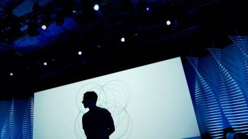 Mark Zuckerberg se enfrenta a su peor crisis