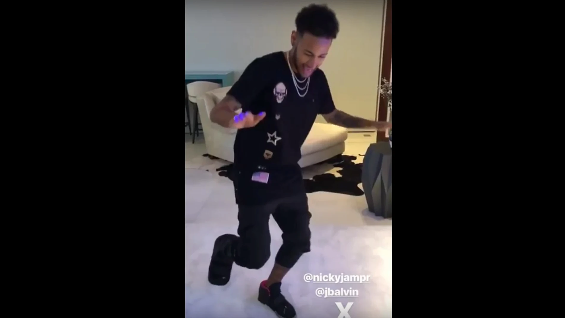 El polémico baile de Neymar