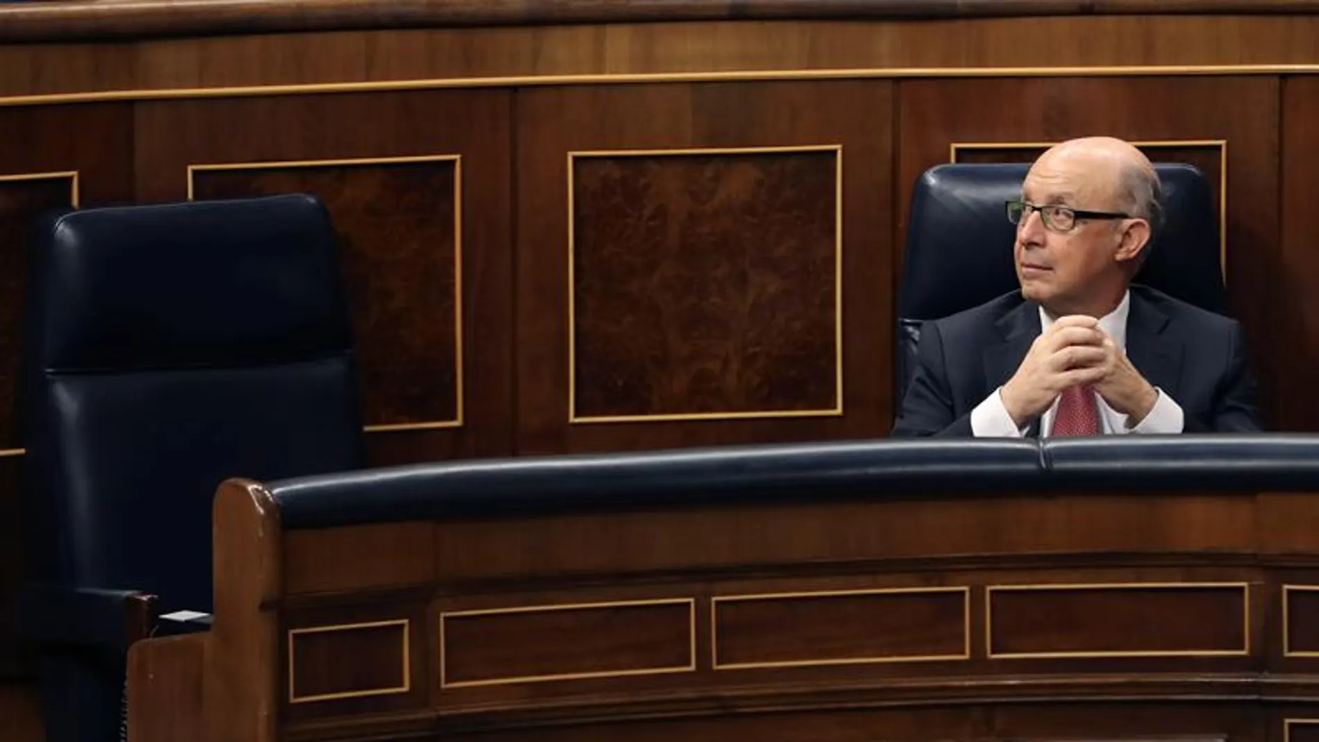 El ministro de Hacienda, Cristóbal Montoro, hoy en el Congreso. 