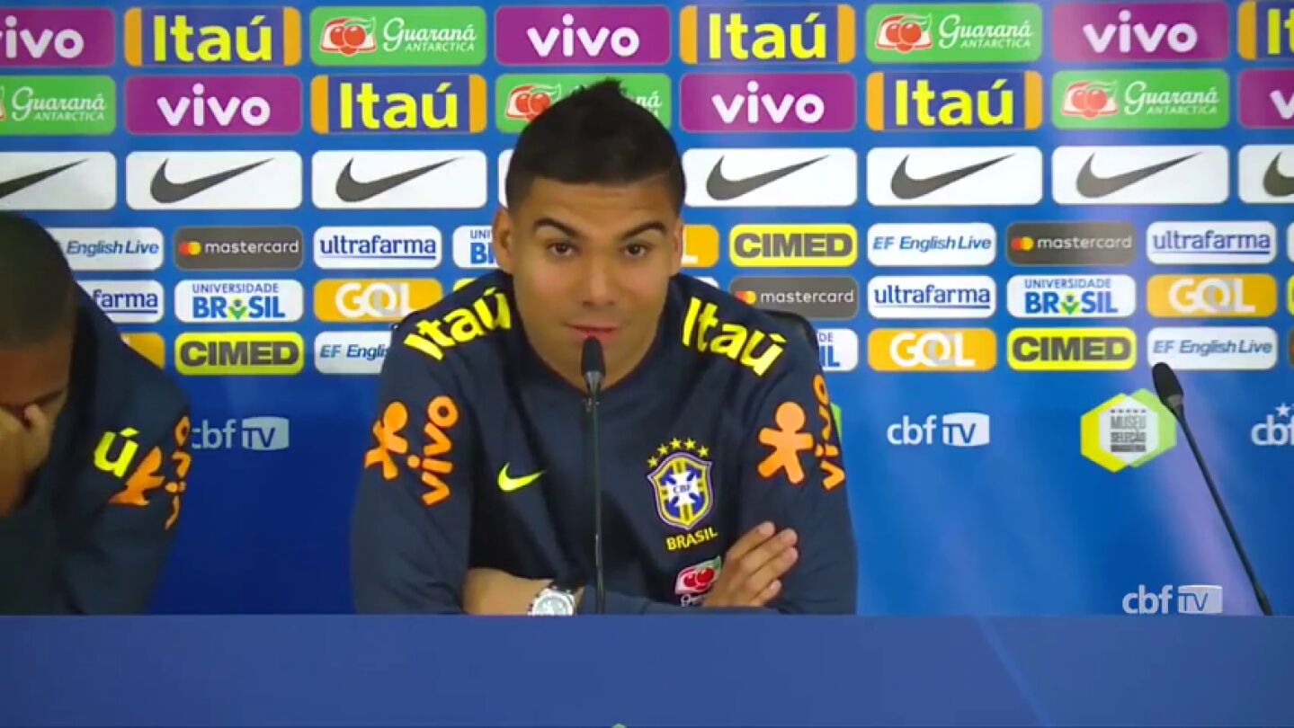 &iquest;Parar a Douglas Costa o pensar en el Mundial? La respuesta de Casemiro: "Le parto por la mitad"