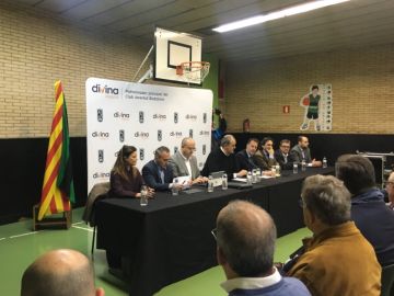 Momento de la Junta General de Accionista del Joventut Momento de la Junta General de Accionista del Joventut